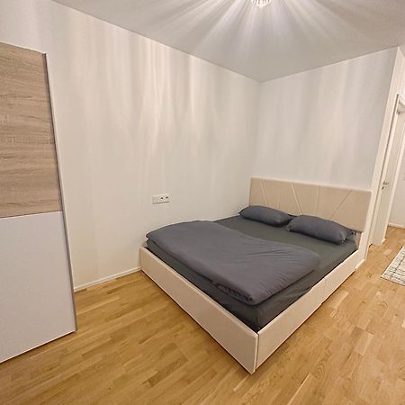 Seductive 1-Room Apt, Centre Of สตุตการ์ต ภายนอก รูปภาพ